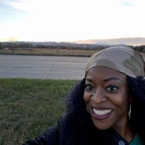 Meet your Posher, Beeh